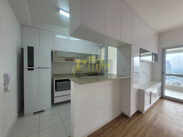 Apartamento para alugar com 2 quartos, 68m² - Foto 14