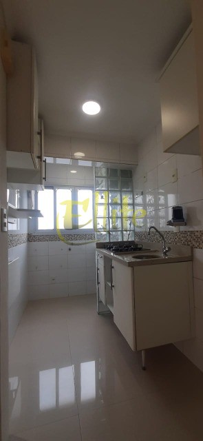 Apartamento para alugar com 1 quarto, 45m² - Foto 6