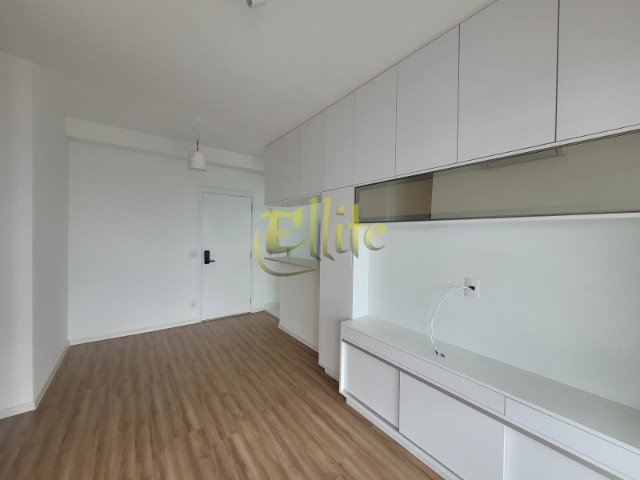 Apartamento para alugar com 2 quartos, 68m² - Foto 10