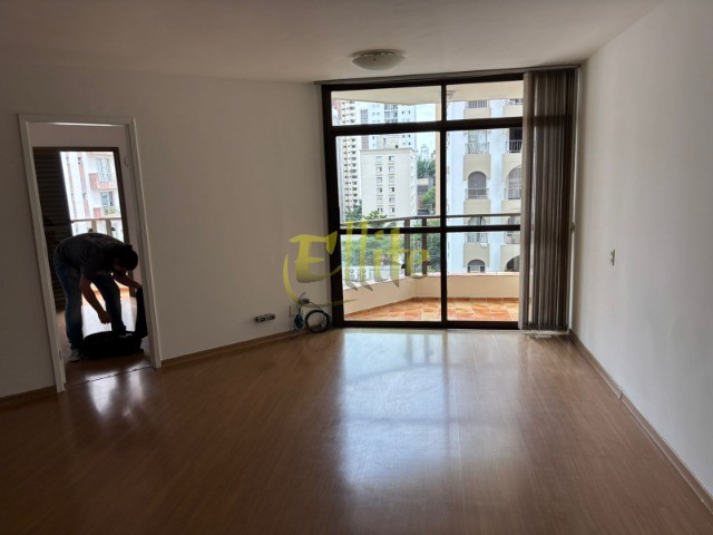 Apartamento à venda e aluguel com 3 quartos, 98m² - Foto 1