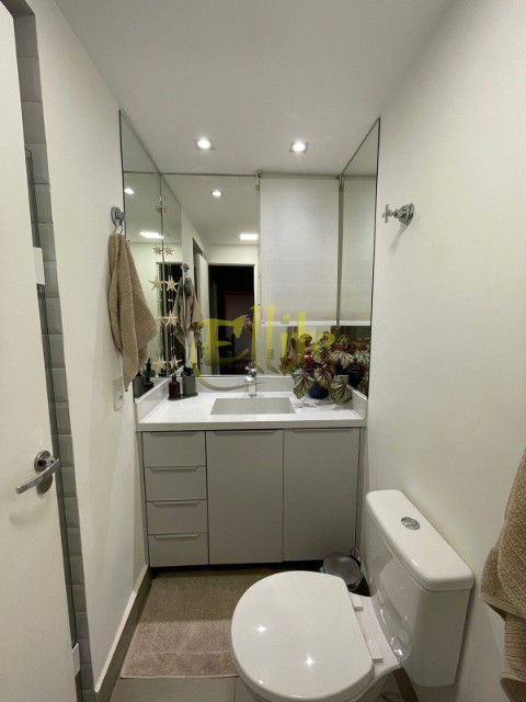 Apartamento para alugar com 3 quartos, 110m² - Foto 12