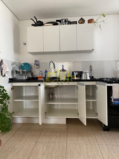 Apartamento para alugar com 3 quartos, 92m² - Foto 9