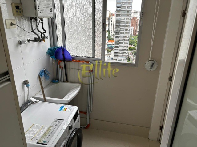 Apartamento para alugar com 2 quartos, 85m² - Foto 8