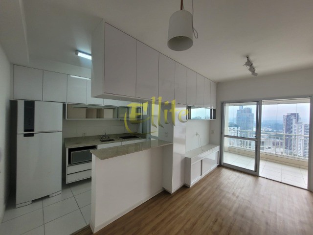 Apartamento para alugar com 2 quartos, 68m² - Foto 12