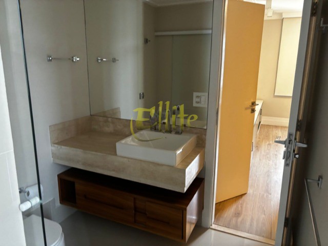 Apartamento para alugar com 2 quartos, 85m² - Foto 13