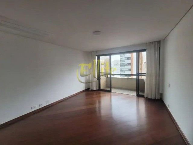 Apartamento para alugar com 3 quartos, 127m² - Foto 1