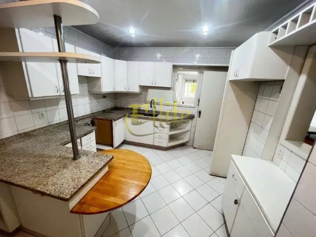 Apartamento para alugar com 3 quartos, 165m² - Foto 6