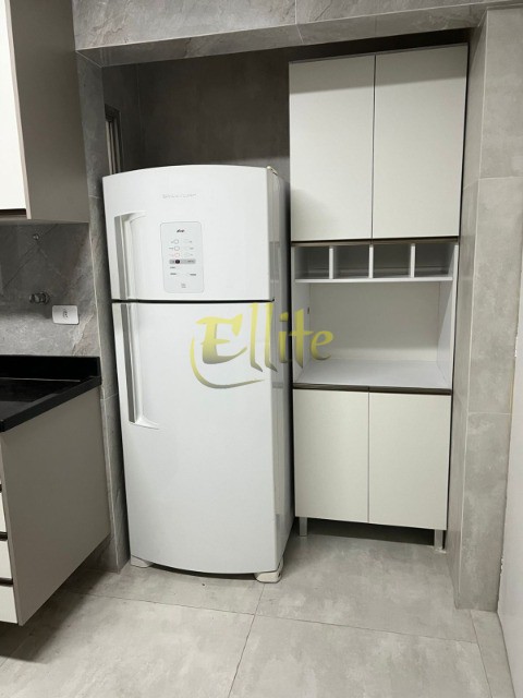 Apartamento para alugar com 3 quartos, 95m² - Foto 12