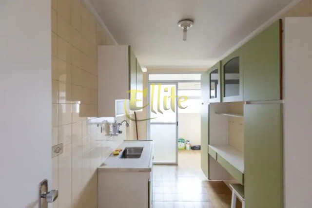 Apartamento para alugar com 2 quartos, 75m² - Foto 6