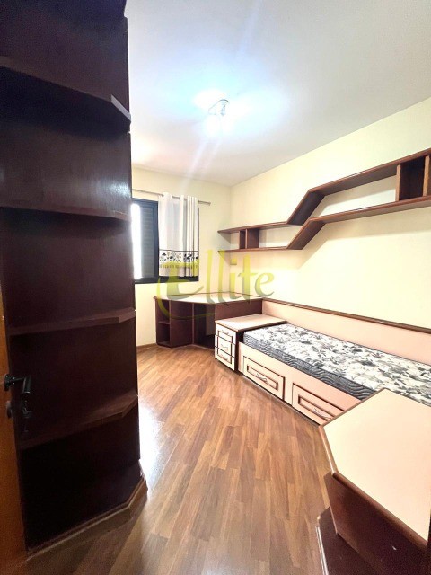 Apartamento para alugar com 3 quartos, 120m² - Foto 14