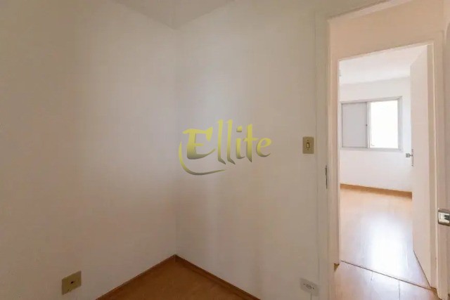 Apartamento para alugar com 2 quartos, 75m² - Foto 15