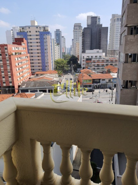 Apartamento para alugar com 2 quartos, 61m² - Foto 8