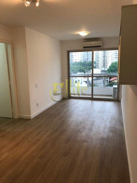 Apartamento para alugar com 2 quartos, 80m² - Foto 1