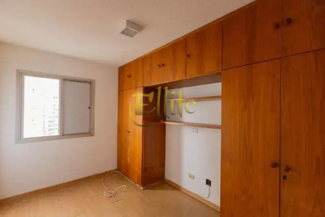 Apartamento para alugar com 2 quartos, 75m² - Foto 13