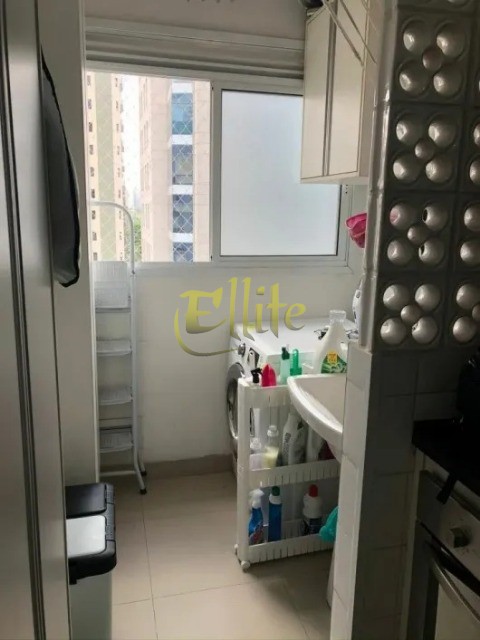 Apartamento para alugar com 2 quartos, 65m² - Foto 8