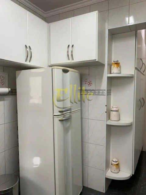 Apartamento para alugar com 2 quartos, 65m² - Foto 25