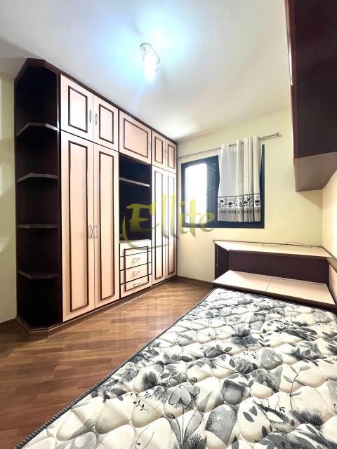 Apartamento para alugar com 3 quartos, 120m² - Foto 15