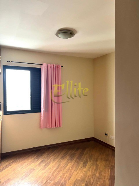 Apartamento para alugar com 3 quartos, 120m² - Foto 17