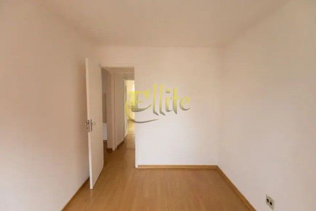 Apartamento para alugar com 2 quartos, 75m² - Foto 11