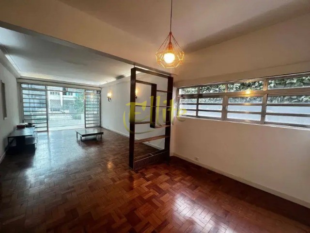 Apartamento para alugar com 3 quartos, 165m² - Foto 2