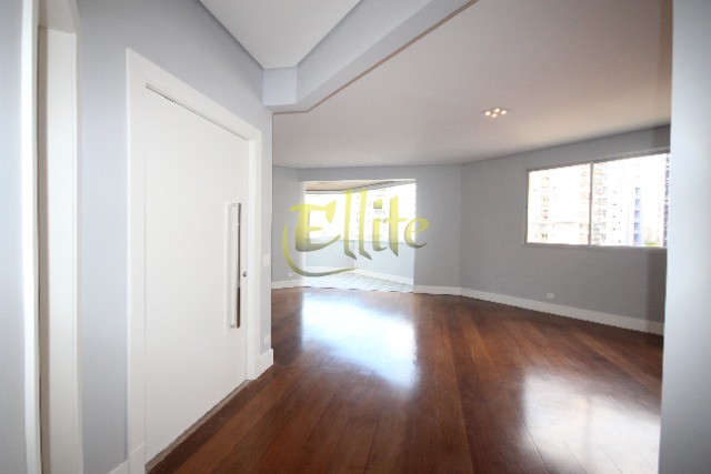 Apartamento, 3 quartos, 244 m² - Foto 4