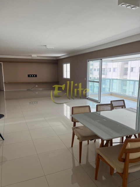 Apartamento, 4 quartos, 235 m² - Foto 1