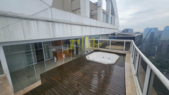 Cobertura, 3 quartos, 262 m² - Foto 32