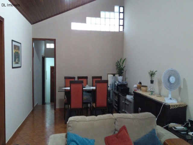 Casa, 3 quartos, 300 m² - Foto 1