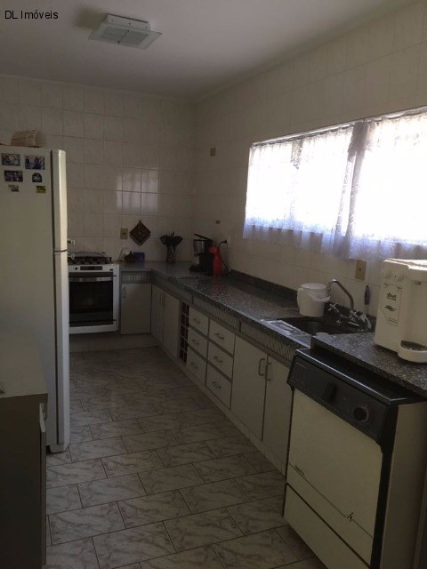 Casa à venda com 3 quartos, 350m² - Foto 13