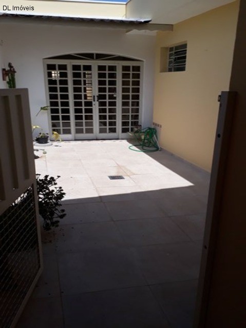 Casa à venda com 3 quartos, 159m² - Foto 14