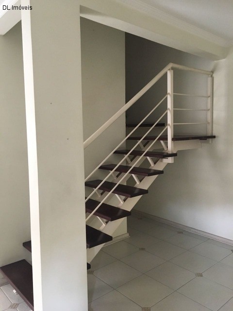 Sobrado à venda com 3 quartos, 140m² - Foto 2