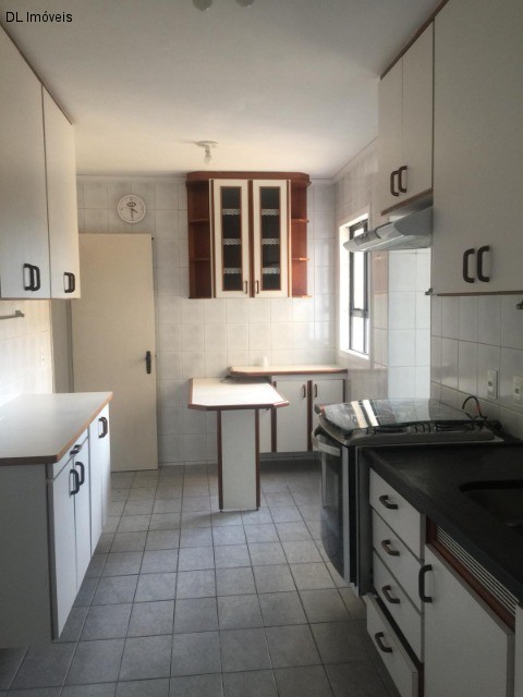 Apartamento à venda com 3 quartos, 98m² - Foto 3