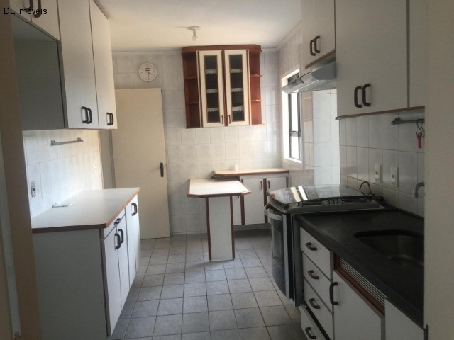 Apartamento à venda com 3 quartos, 98m² - Foto 1