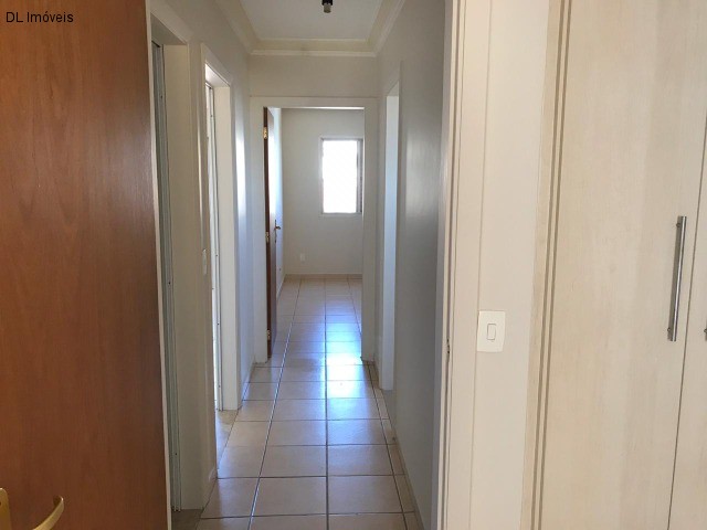 Apartamento à venda com 2 quartos, 60m² - Foto 4