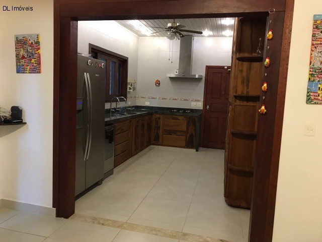 Casa à venda com 4 quartos, 1420m² - Foto 29