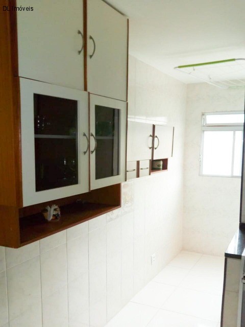 Apartamento à venda com 2 quartos, 77m² - Foto 18