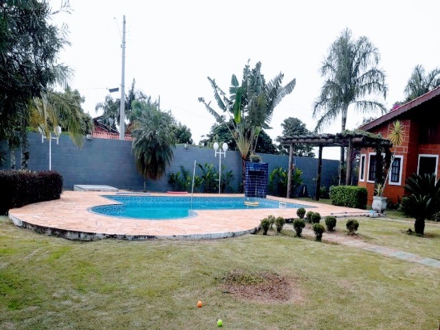 Chácara à venda com 3 quartos, 1100m² - Foto 8