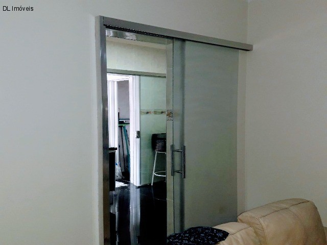 Apartamento à venda com 3 quartos, 100m² - Foto 2