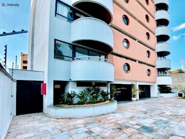 Apartamento à venda com 3 quartos, 160m² - Foto 4