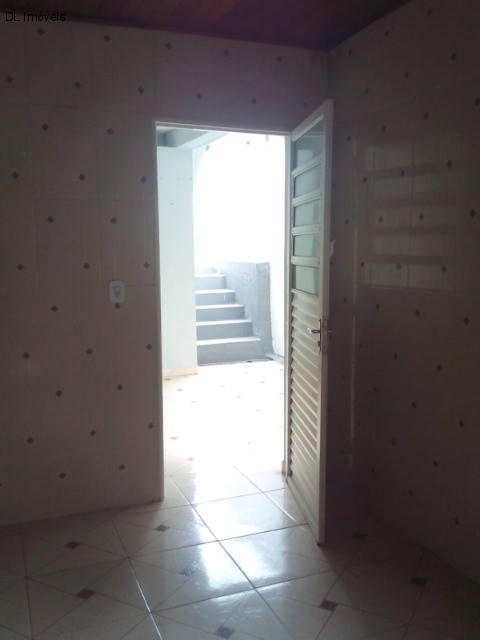 Casa à venda com 3 quartos, 125m² - Foto 2