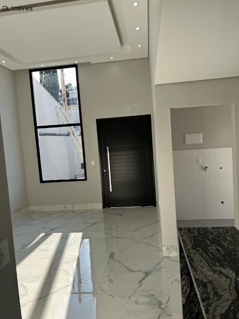 Casa à venda com 3 quartos, 150m² - Foto 14