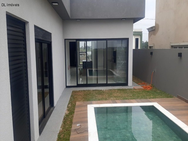 Casa à venda com 3 quartos, 300m² - Foto 8