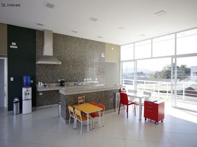 Casa à venda com 3 quartos, 300m² - Foto 16