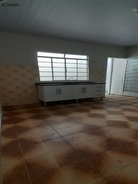 Casa à venda com 3 quartos, 158m² - Foto 4