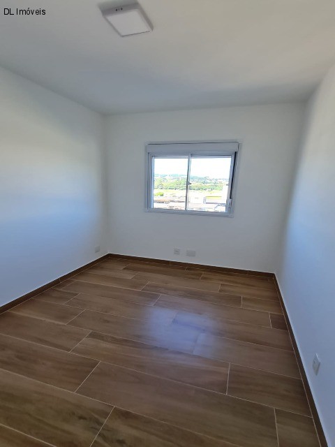 Apartamento à venda com 2 quartos, 57m² - Foto 11