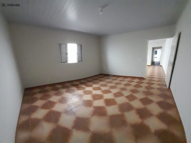 Casa à venda com 3 quartos, 158m² - Foto 3