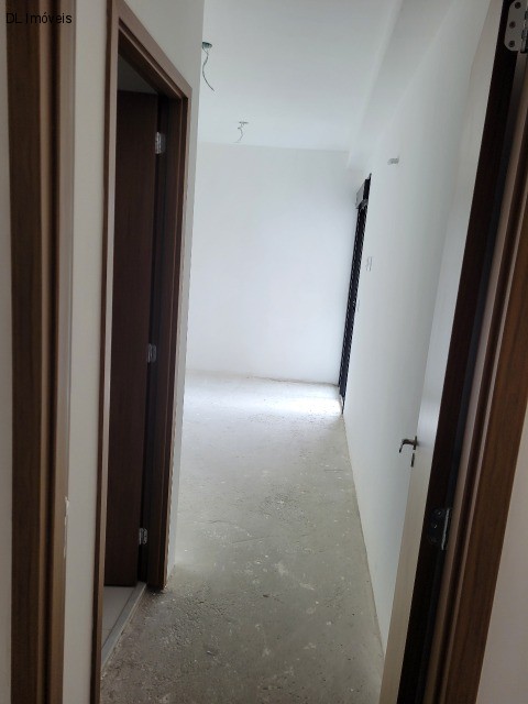 Apartamento à venda com 2 quartos, 65m² - Foto 12