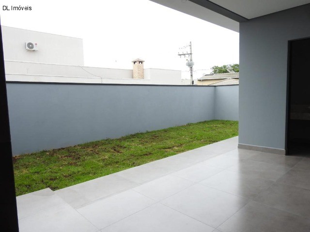 Casa à venda com 3 quartos, 181m² - Foto 15