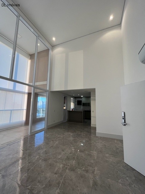 Apartamento à venda com 4 quartos, 189m² - Foto 3