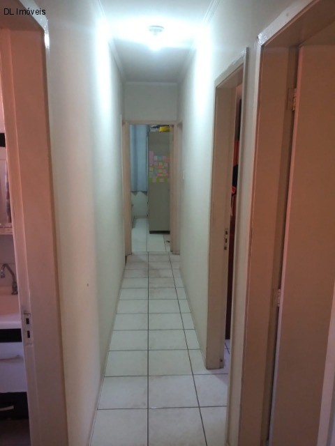 Casa à venda com 4 quartos, 200m² - Foto 15